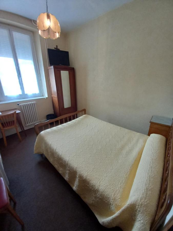 לורדה Hotel Helios מראה חיצוני תמונה