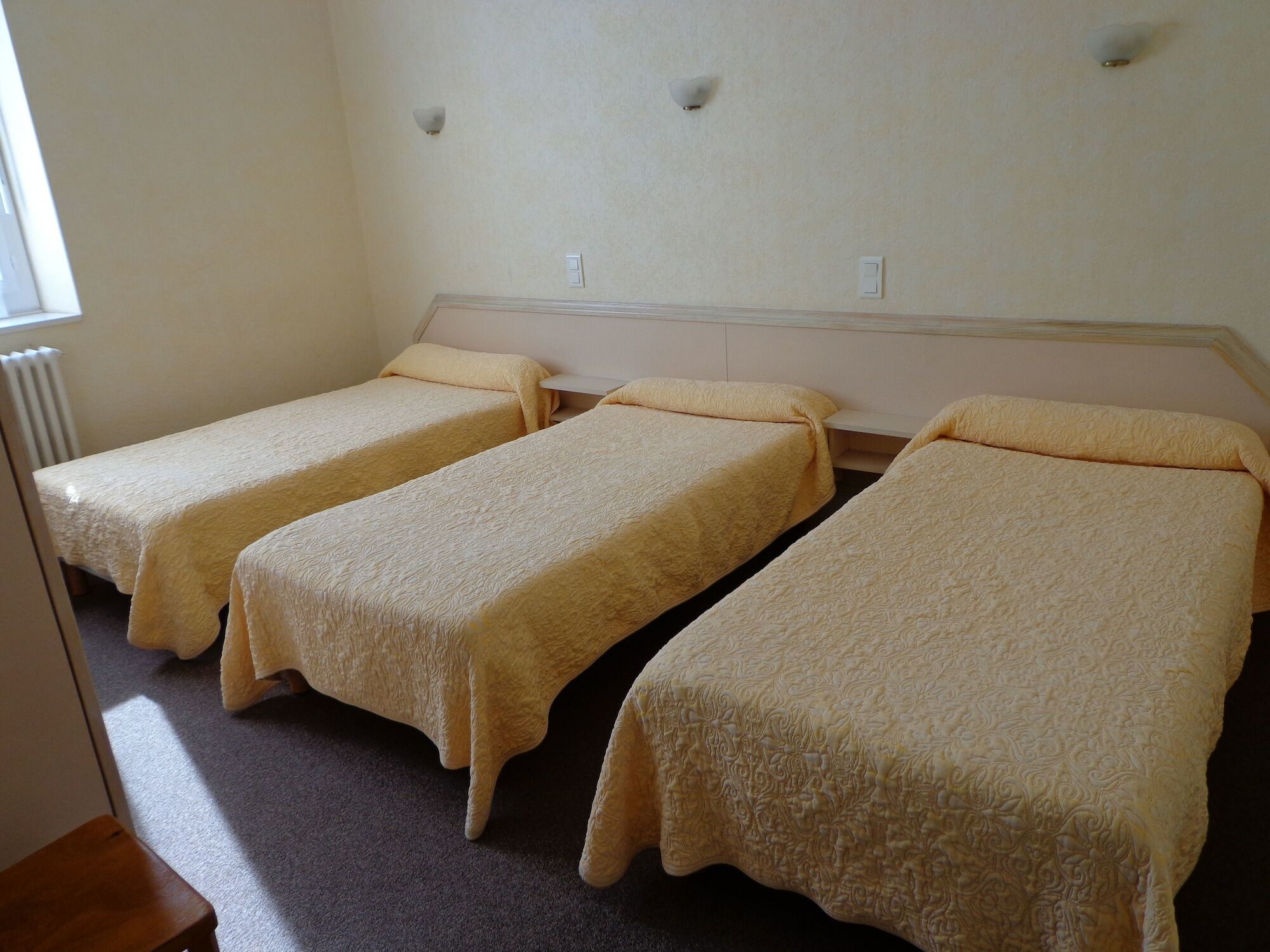 לורדה Hotel Helios מראה חיצוני תמונה